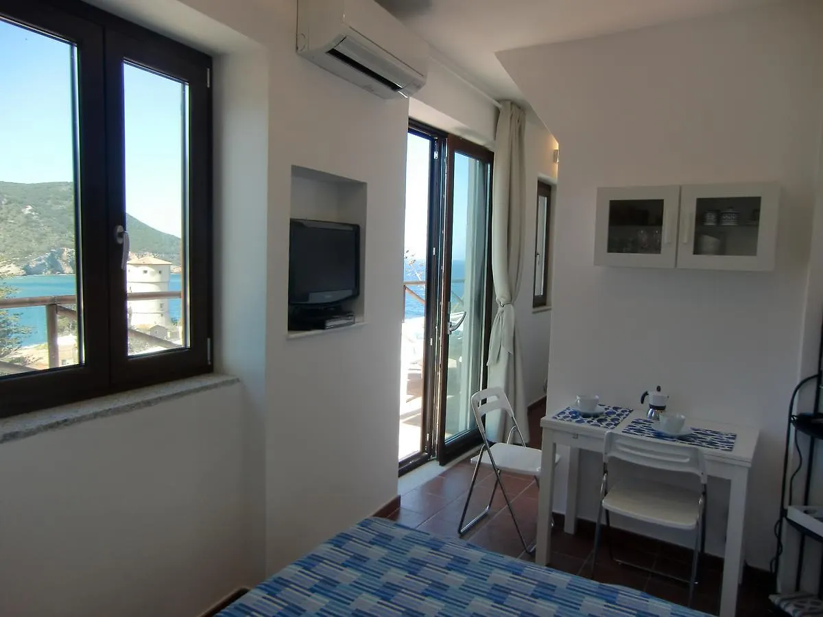Ferienwohnung Ammiraglio Giglio Campese Apartment